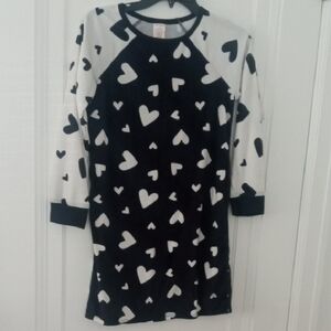 girl large long sleeve nightgown black white hearts